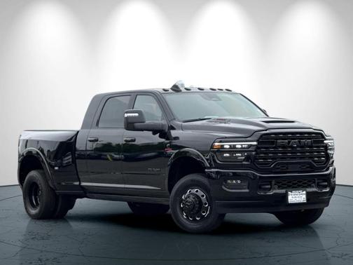 2025 RAM 3500 Limited