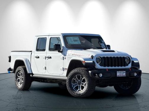 Bright White Clearcoat 2027 Jeep Gladiator Mojave