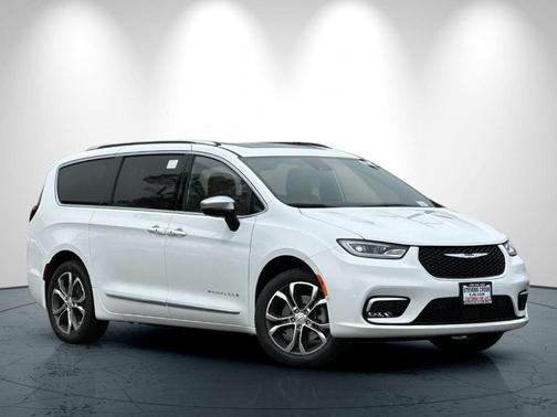 Bright White 2026 Chrysler Pacifica Pinnacle AWD