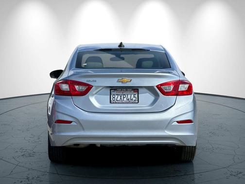 2017 Chevrolet Cruze LS