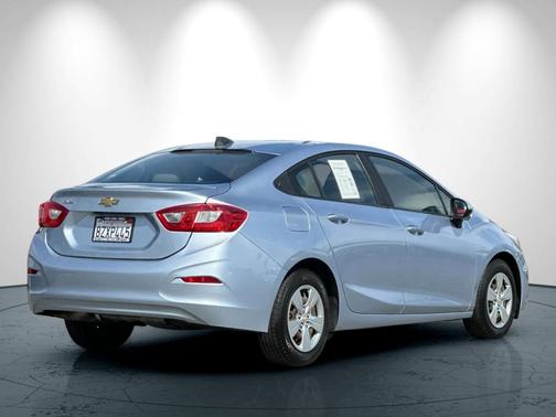 2017 Chevrolet Cruze LS