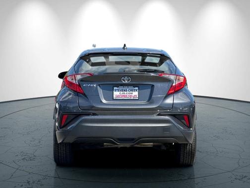 2021 Toyota C-HR LE