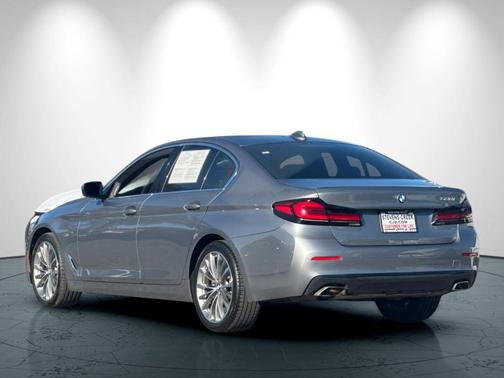 2023 BMW 530 i