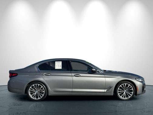 2023 BMW 530 i