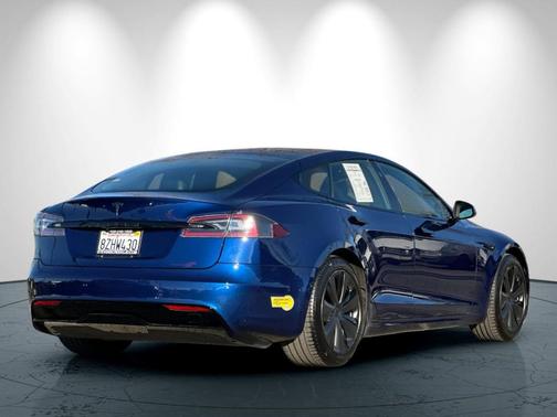 2022 Tesla Model S Base