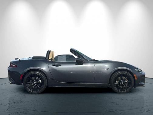 2016 Mazda MX-5 Miata Grand Touring
