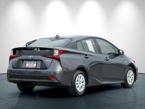 2019 Toyota Prius L