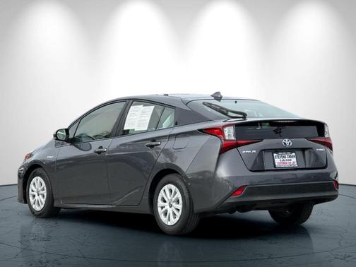 2019 Toyota Prius L