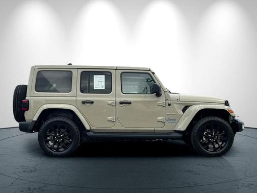 2022 Jeep Wrangler Unlimited 4xe Sahara