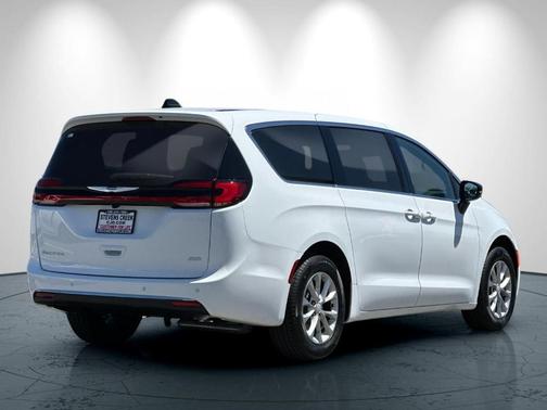 Bright White 2026 Chrysler Pacifica Select AWD