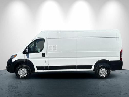 Bright White Clearcoat 2026 RAM ProMaster 2500 High Roof