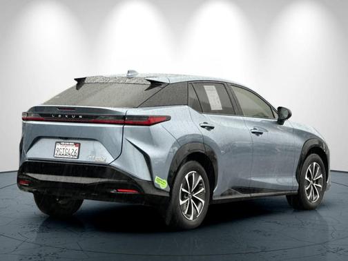 2023 Lexus RZ 450e Premium