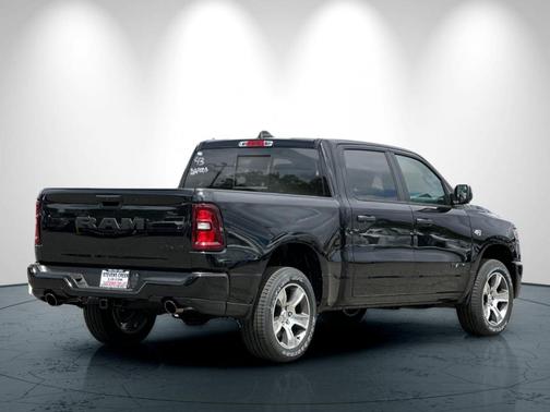 Diamond Black 2026 RAM 1500 Express