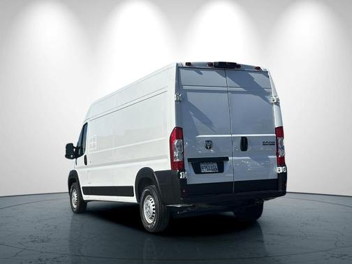 Bright White Clearcoat 2026 RAM ProMaster 2500 High Roof
