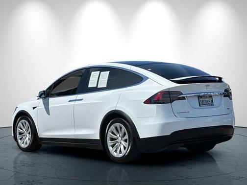 2018 Tesla Model X 75D