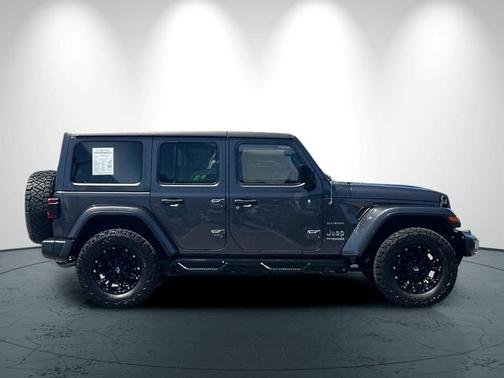 Granite Crystal Clearcoat Metallic 2018 Jeep Wrangler Unlimited Sahara