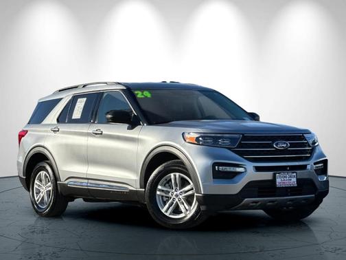 2024 Ford Explorer XLT