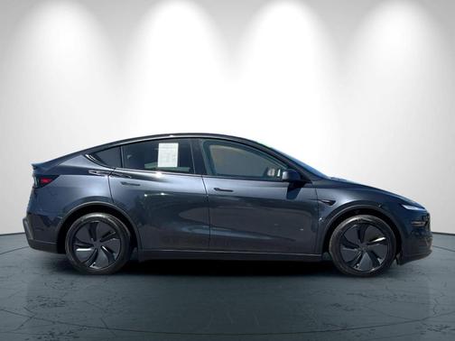 Gray 2026 Tesla Model Y Long Range