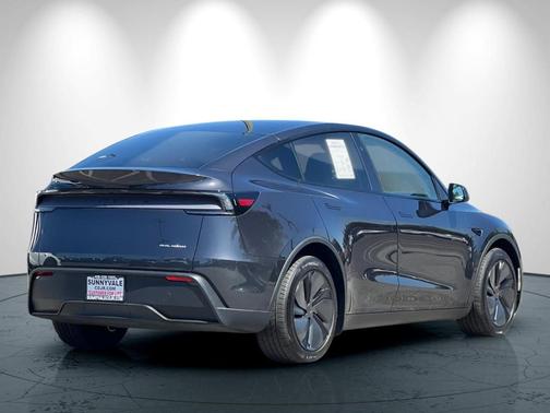 Gray 2026 Tesla Model Y Long Range