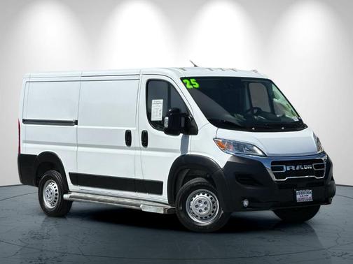 Bright White Clearcoat 2025 RAM ProMaster 2500 Base