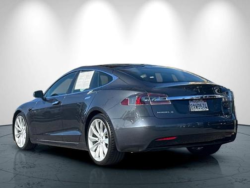 Gray 2017 Tesla Model S 75D