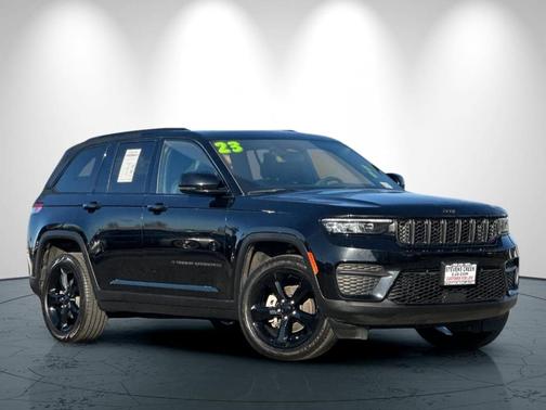2023 Jeep Grand Cherokee Altitude
