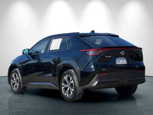 2024 Toyota bZ4X XLE