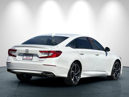 Platinum White Pearl 2018 Honda Accord Sport