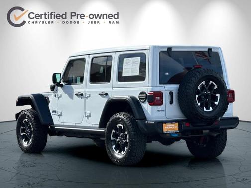 Bright White Clearcoat 2025 Jeep Wrangler 4xe Rubicon