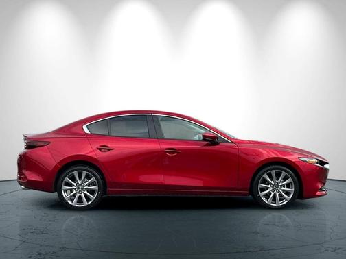 2023 Mazda Mazda3 FWD w/Preferred Package