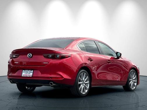 2023 Mazda Mazda3 FWD w/Preferred Package