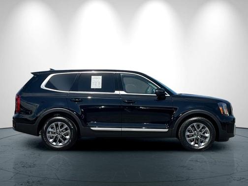 2024 Kia Telluride LX
