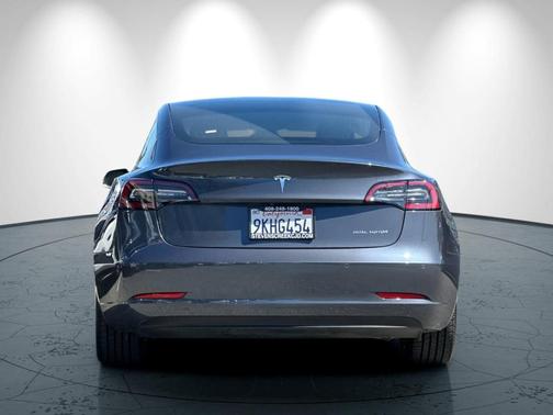 Midnight Silver Metallic 2020 Tesla Model 3 Long Range