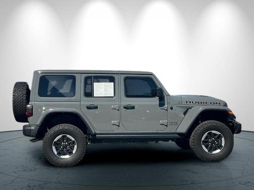 Sting Gray Clearcoat 2023 Jeep Wrangler Rubicon 392