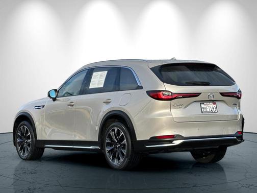 2024 Mazda CX-90 PHEV Premium Plus
