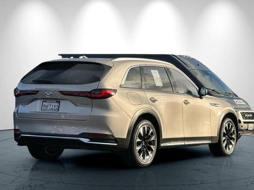 2024 Mazda CX-90 PHEV Premium Plus