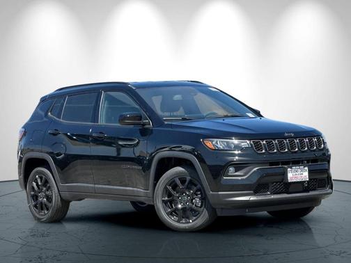 Diamond Black 2026 Jeep Compass Latitude