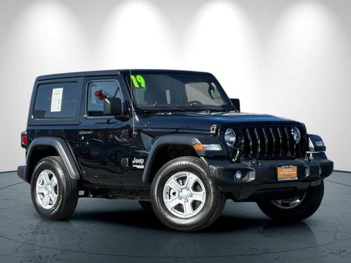 2019 Jeep Wrangler Sport