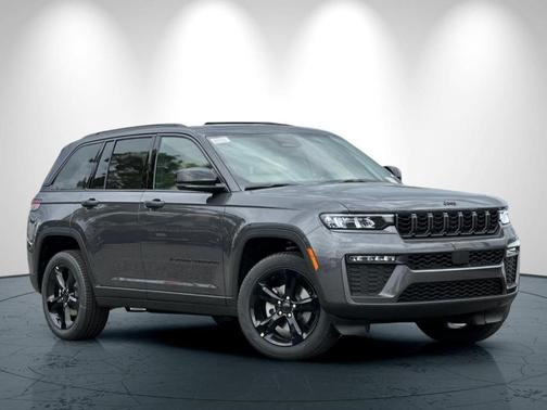Metallic 2026 Jeep Grand Cherokee Limited