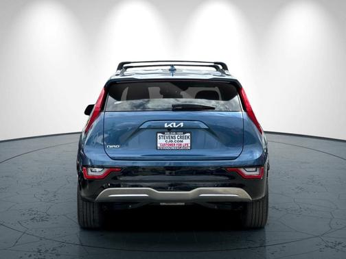 Mineral Blue 2025 Kia Niro EV Wave