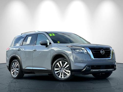 2022 Nissan Pathfinder Platinum