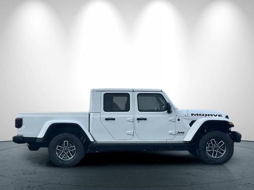 Bright White 2026 Jeep Gladiator Mojave