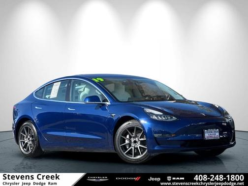 Blue 2019 Tesla Model 3 Long Range