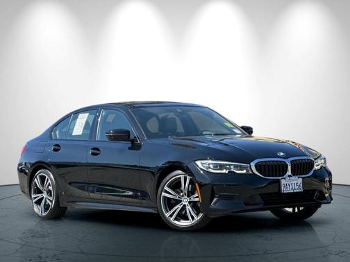 2022 BMW 330 i