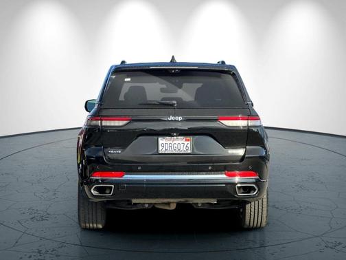 2022 Jeep Grand Cherokee Overland