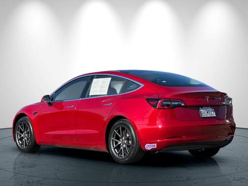 2018 Tesla Model 3 Mid Range