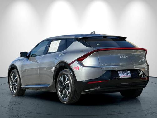Steel Gray 2024 Kia EV6 Wind