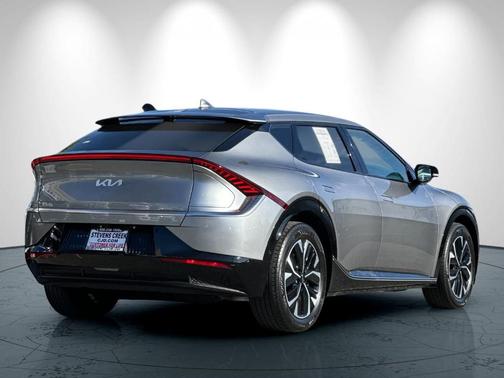 Steel Gray 2024 Kia EV6 Wind
