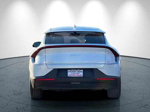 2023 Kia EV6 Light