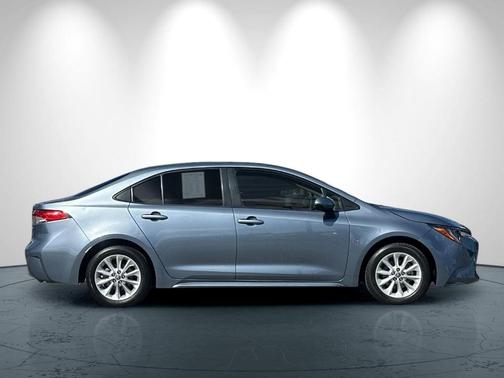 CELESTITE 2021 Toyota Corolla LE